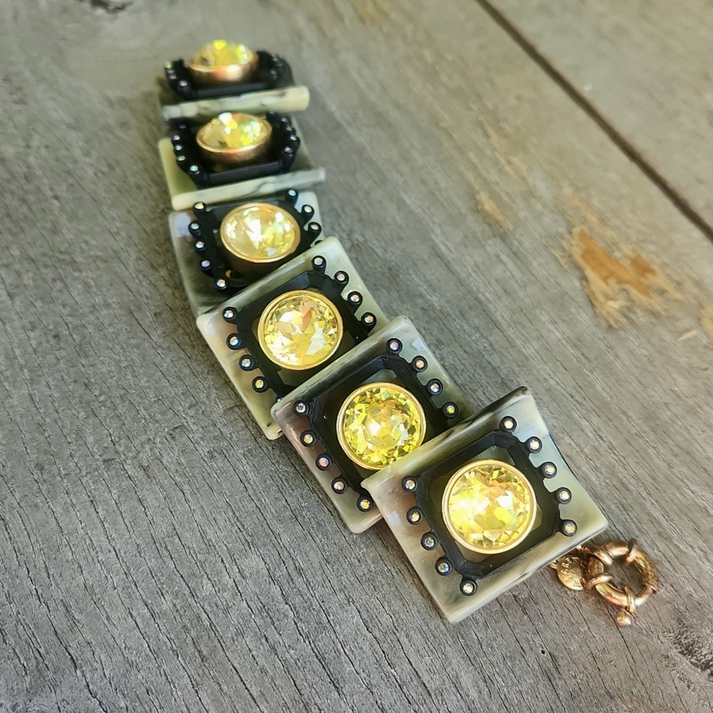 HTF ☆ Brulee Bracelet -- Very Unique Design